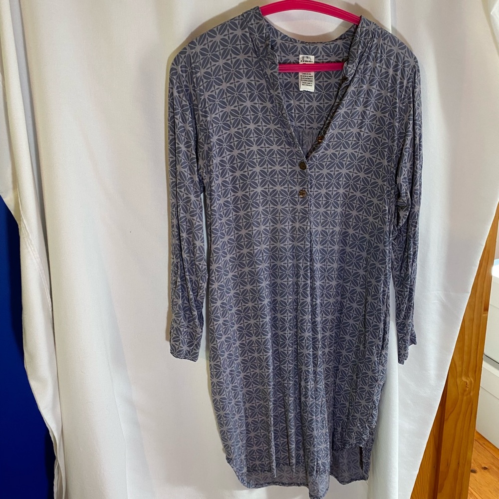 Bali Zen Women’s Tunic or Cover up, size small 100% Rayon